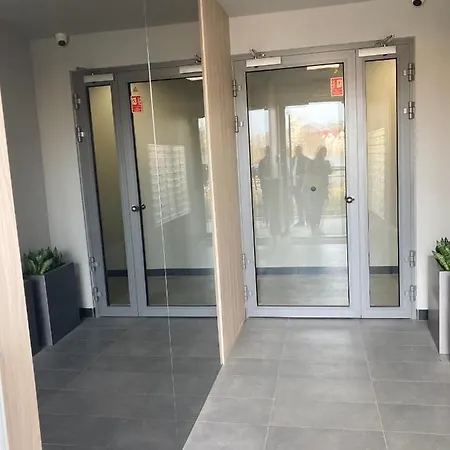 Nowy アパート シフィノウイシチェ